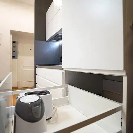 Cozy With Garage Apartamento