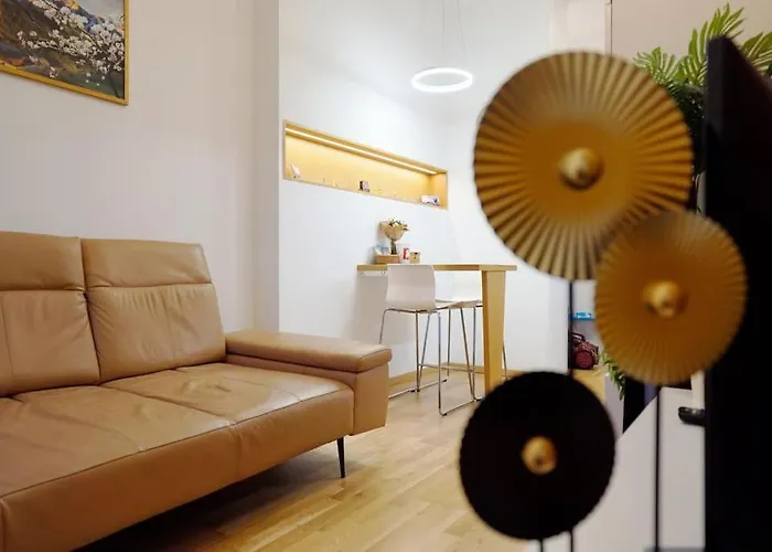 Apartment Cozy With Garage *